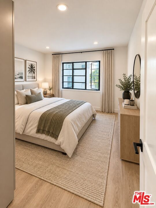 Foto del edificio - 8736 Holloway Dr