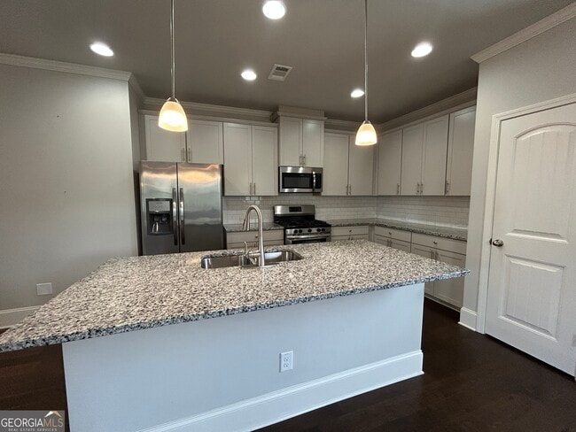 Foto del edificio - 4215 Cordova Ln