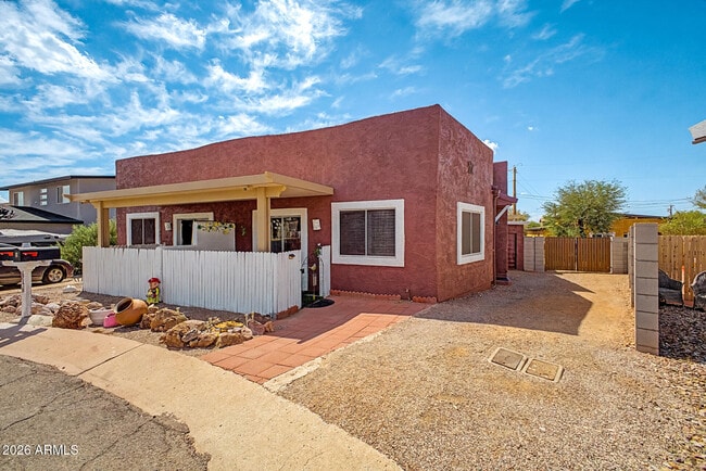 Building Photo - 6116 S Borego Rd