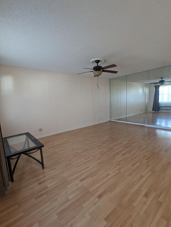 Foto del edificio - 118 Chatham E