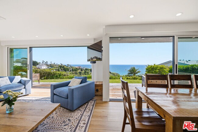 Building Photo - 6817 Seawatch Ln