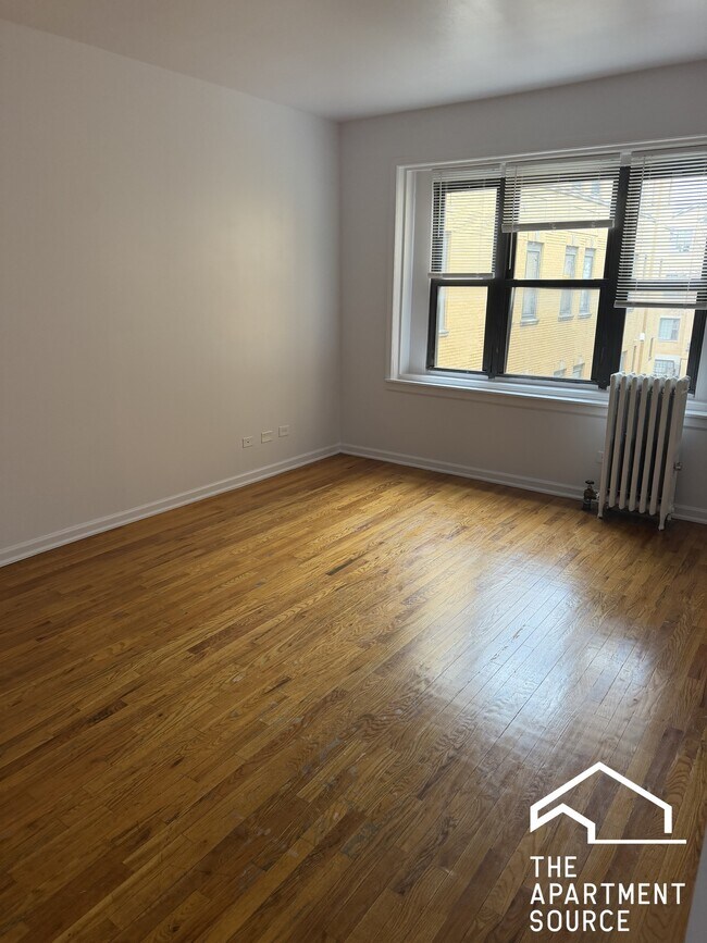 Foto del edificio - 4033 W Gladys Ave