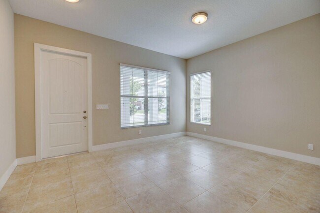 Building Photo - 1079 Faulkner Ter