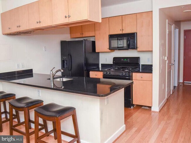 Building Photo - 1117 10th St NW