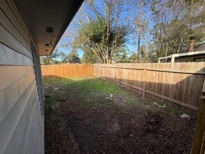 Building Photo - 5413 Diane Ct