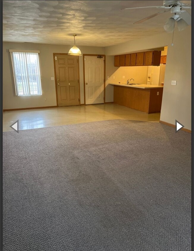 631 Donna Dr Unit 6311, Rockford, IL 61107 Room for Rent in Rockford