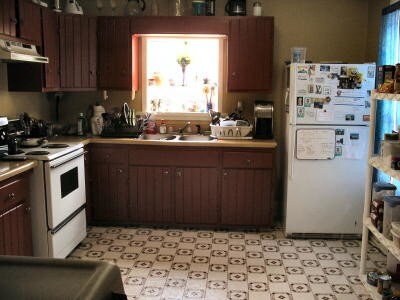 Kitchen, S wall - 803 W White St