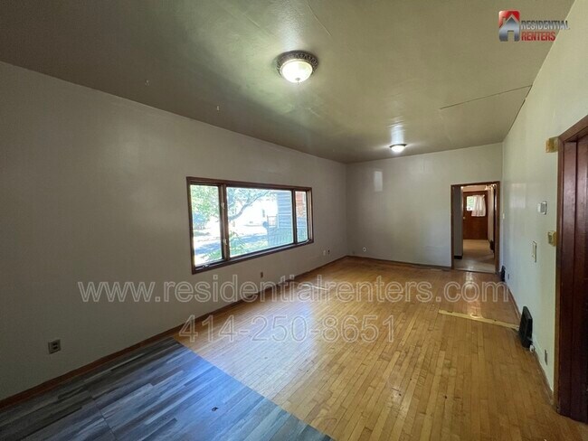 Building Photo - 234 N 37th St