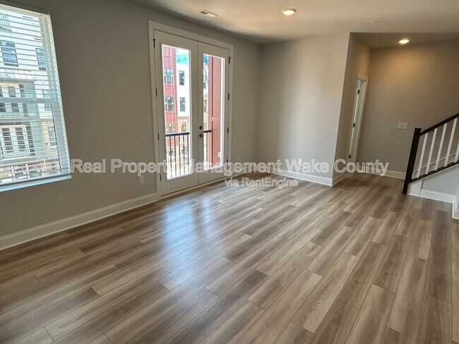 Building Photo - 1235 Shaw View Aly
