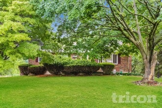 Building Photo - 402 Vixen Pl