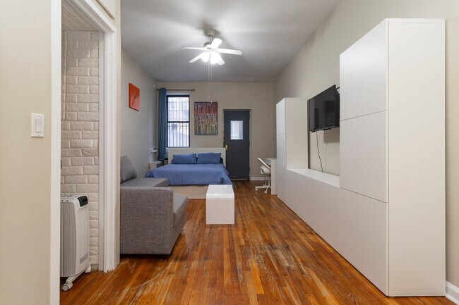 Foto del edificio - 250 E 82nd St
