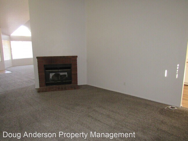 Foto del edificio - 38740 Juniper Tree Rd