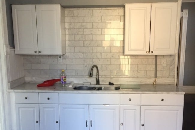 Building Photo - 721 W Wrightwood Ave