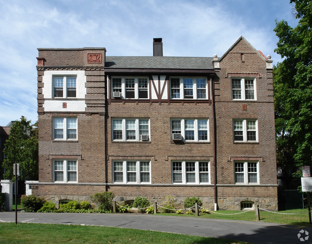Building Photo - 81-87 N Broadway