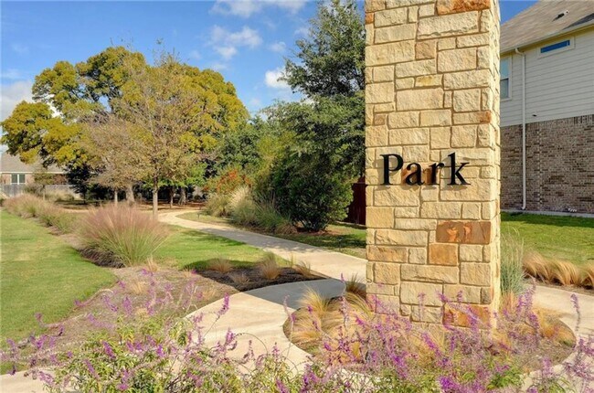 Building Photo - 1028 Kersey Dr