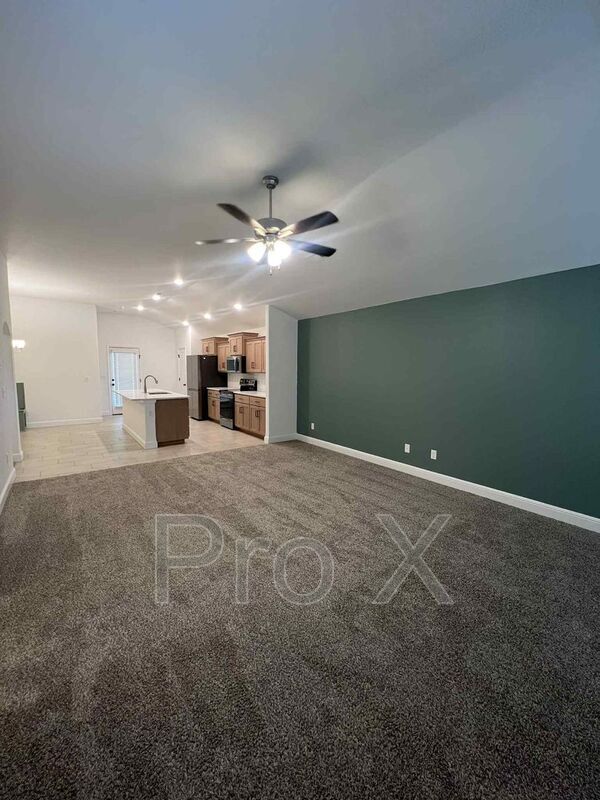 Foto del edificio - 354 E Greystone Square