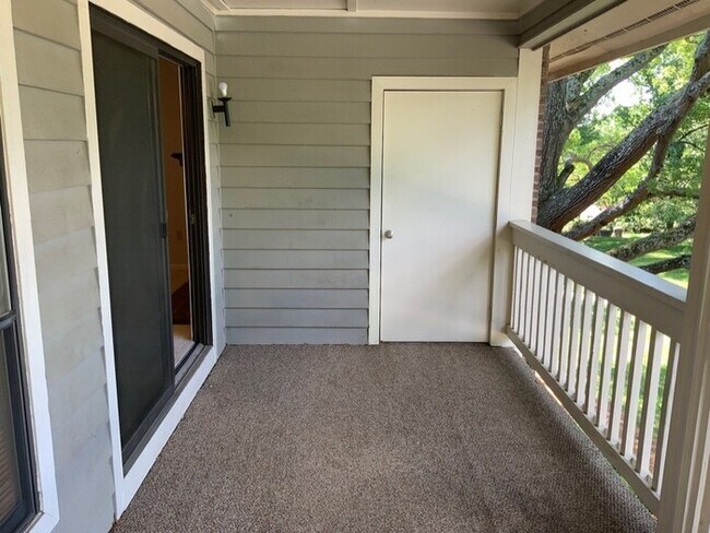 Building Photo - 7908 Greenside Ct
