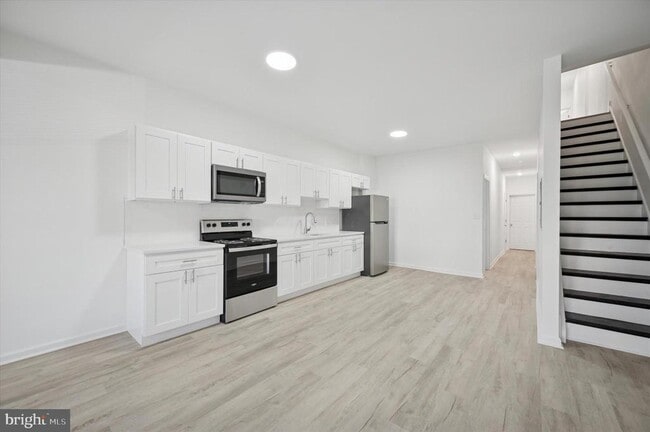 Foto del edificio - 705 S 60th St