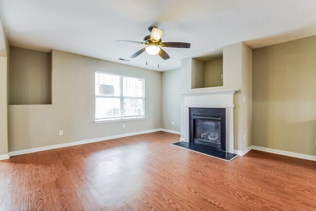 Foto del edificio - 554 S Fortune Way