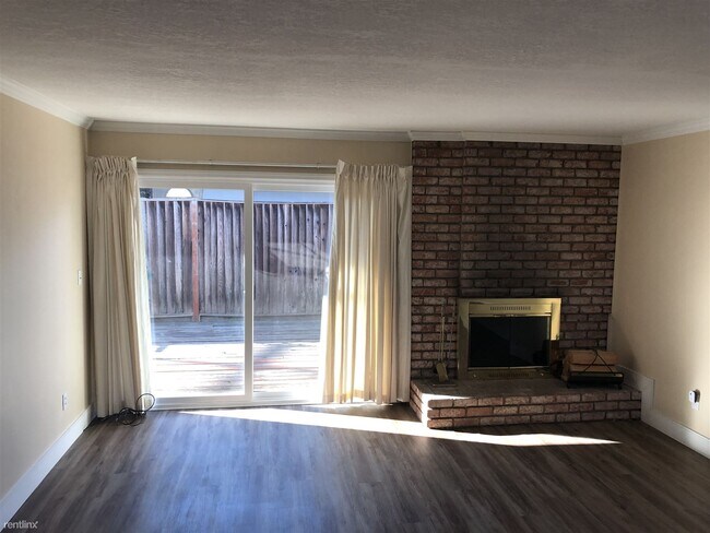 Foto del edificio - 3 br, 2 bath 4plex - 3260 Homestead Road