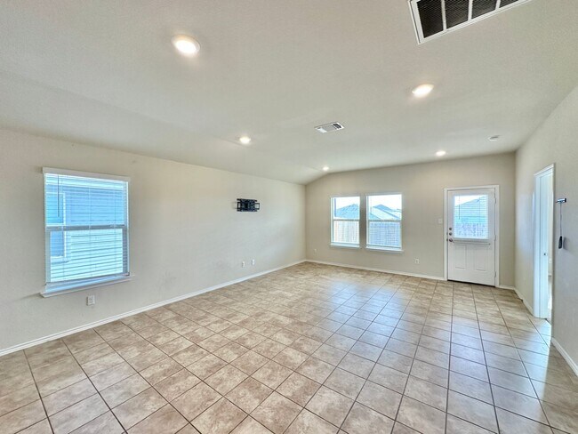 Foto del edificio - Viewable Now!  Pets Accepted!