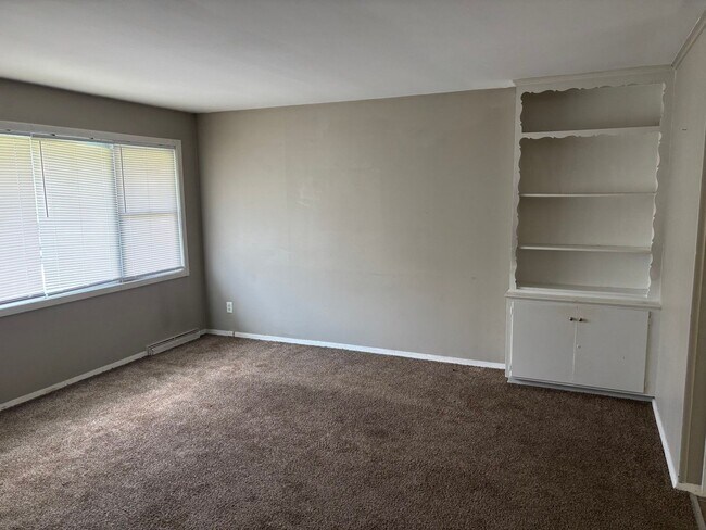 Foto del edificio - 3 Bedroom, 1 Bathroom Rolling Acres Home F...