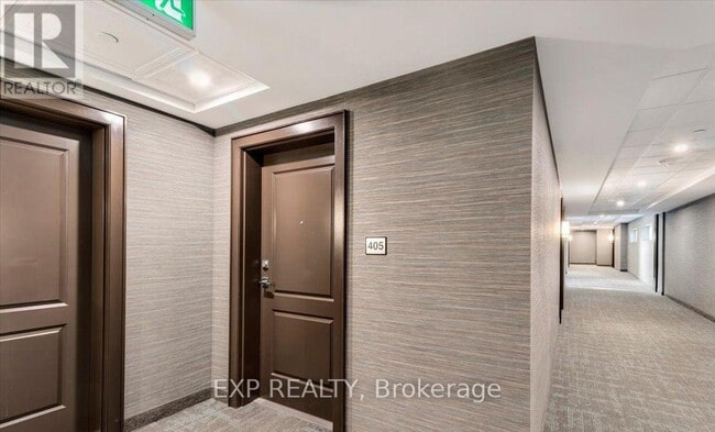 Photo du bâtiment - 450-450 Dundas St E
