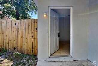 Building Photo - 15117 Avalon Ave