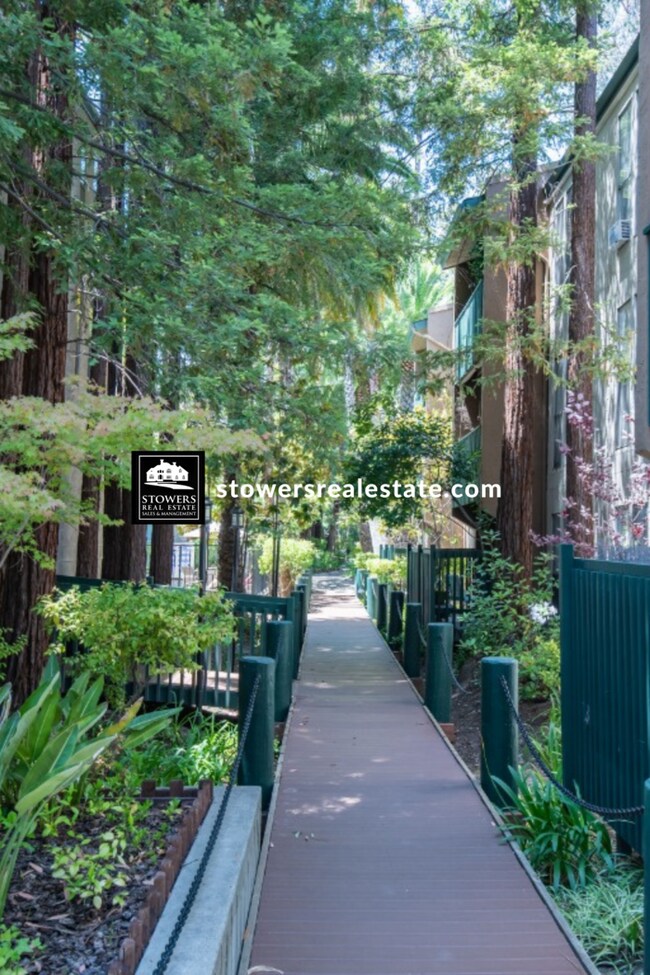 Foto del edificio - 1236 Walker Ave