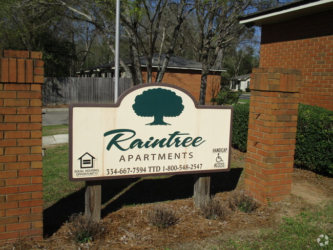 Building Photo - Raintree Apartments