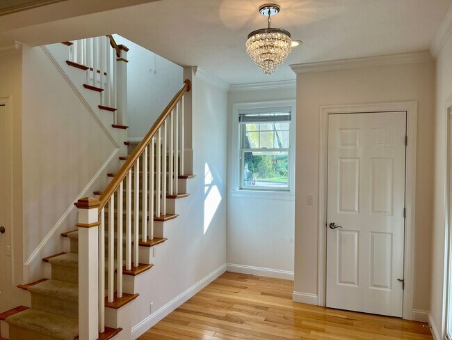 Building Photo - Lawton Lane Management