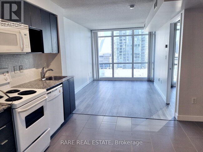 Photo du bâtiment - 15 Fort York Blvd