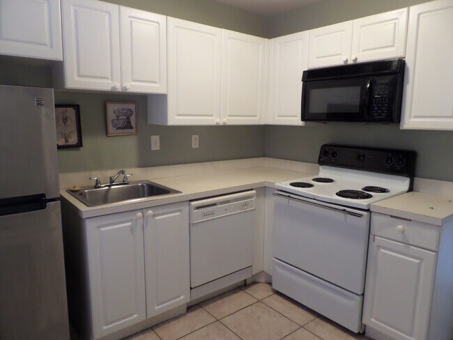 Foto del edificio - 320 Oak Rose Ln
