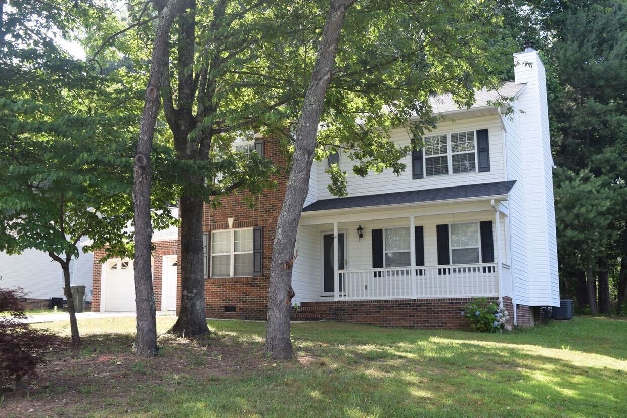 Foto principal - Spacious and Cozy 3-Bedroom Home in a Grea...