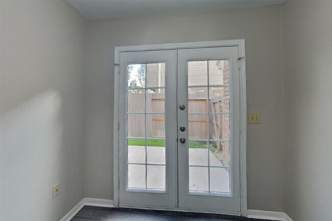 Foto del edificio - 9214 Palm Shores Dr