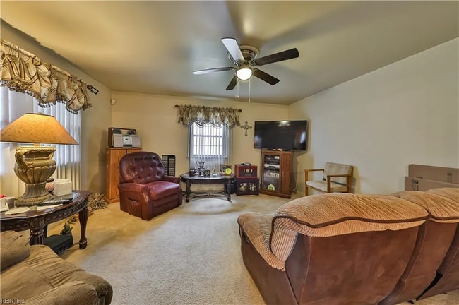Building Photo - 111 Tillerson Dr