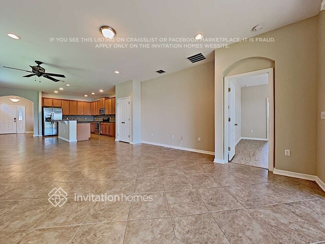 Foto del edificio - 325 Mirasol Ln