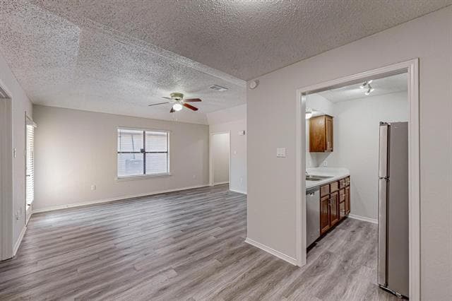 Building Photo - 420 Lucille St