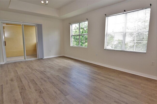 Building Photo - 1125 Villagio Cir