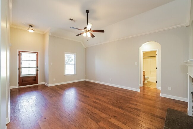 Building Photo - 5279 Conifer View Ln