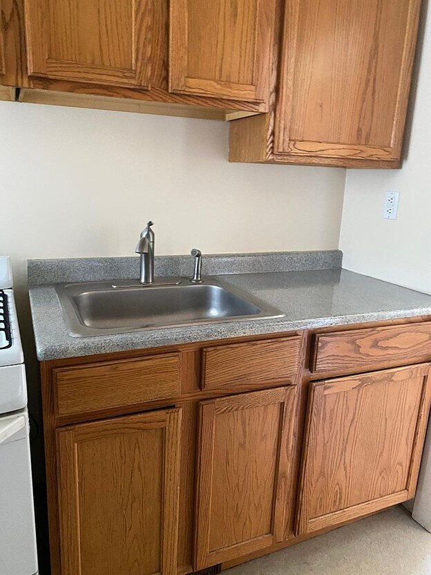 11 Maple Ave, Foxboro, MA 02035 Townhome Rentals in Foxboro MA