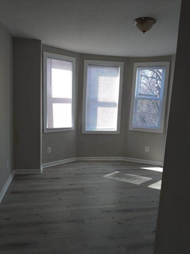 2757 The Alameda, Baltimore, MD 21218 Townhome Rentals in Baltimore