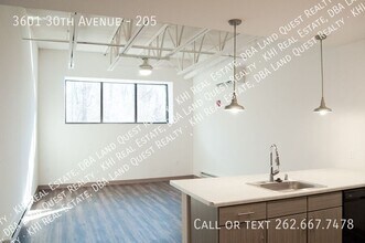 Building Photo - 3601 30th Ave