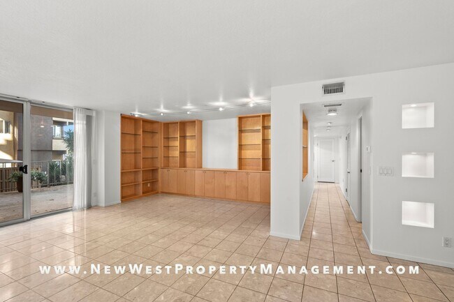 Building Photo - Expansive Hillcrest 3-Bedroom at Coral Tre...