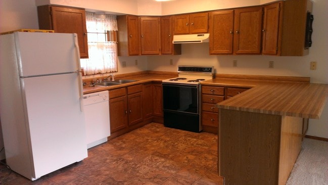 Building Photo - 1102 Hackberry Dr
