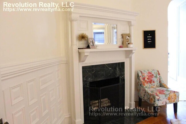Building Photo - 260 Beacon St