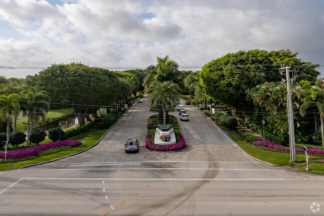 Aerial Photo - Akoya Boca West