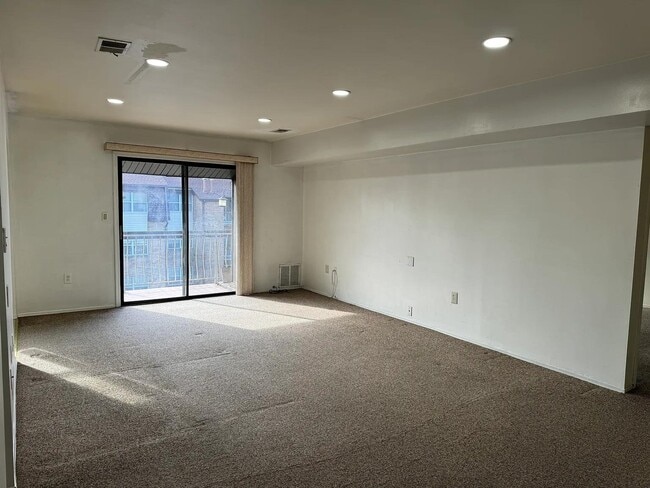 Building Photo - 1524 Raspberry Ct