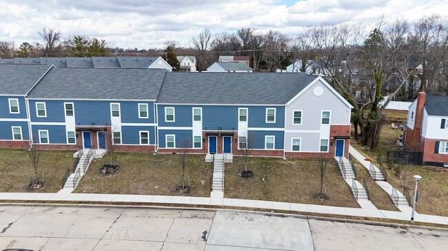 Building Photo - 4907 Hamilton Ave