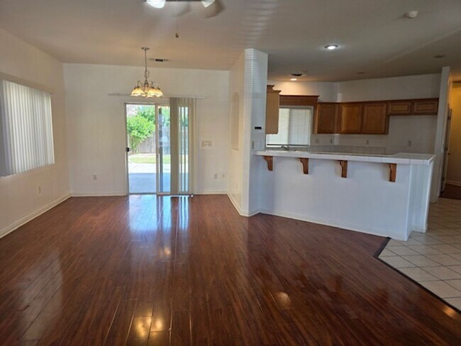 Foto del edificio - 2705 Granite Ridge Pl